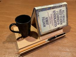 Book valet - Book holder